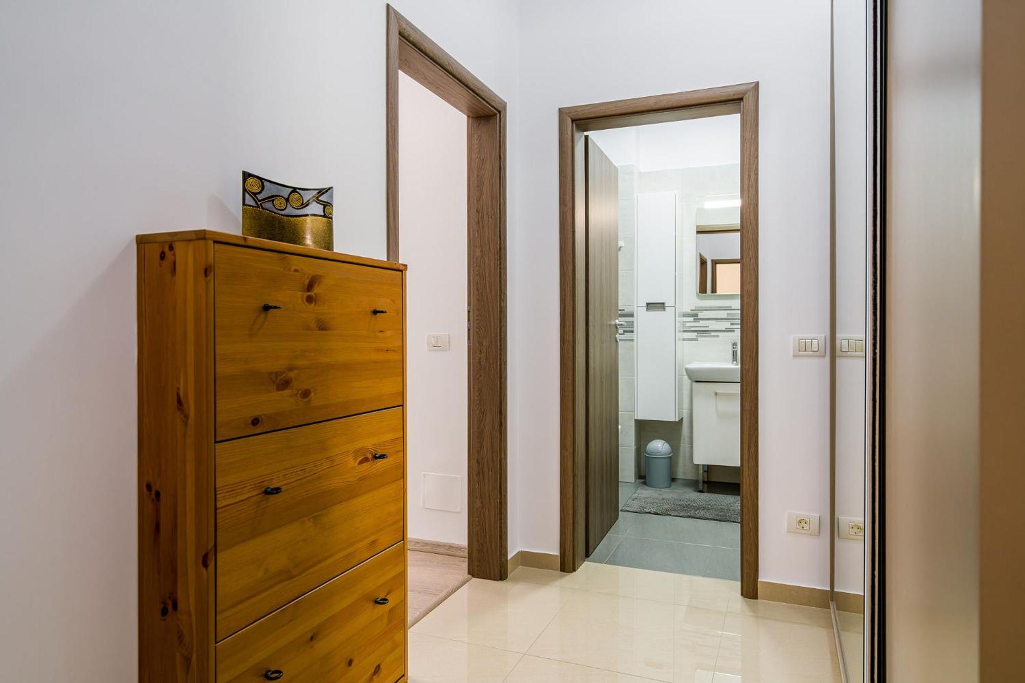 Politehnica Deluxe Apartment Бухарест Екстер'єр фото
