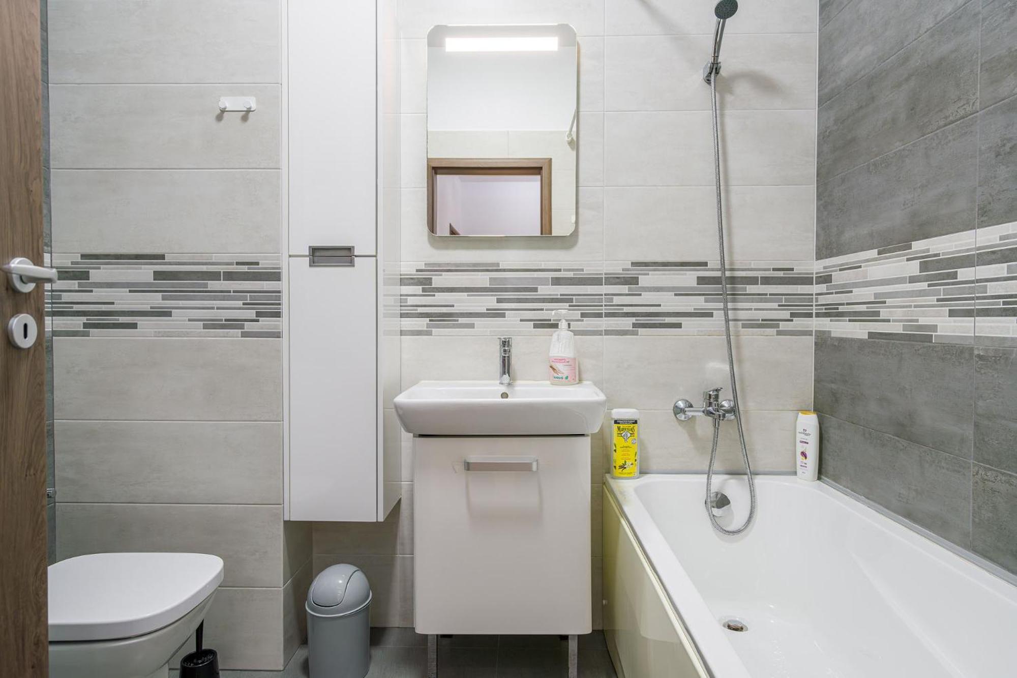 Politehnica Deluxe Apartment Бухарест Екстер'єр фото